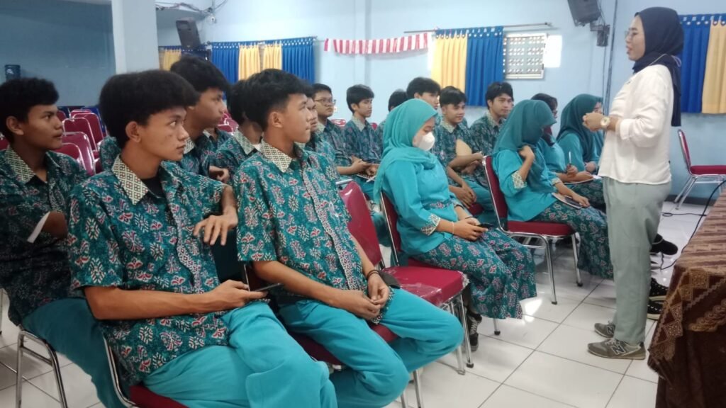 alfamidi class SMK Putra Bangsa 2